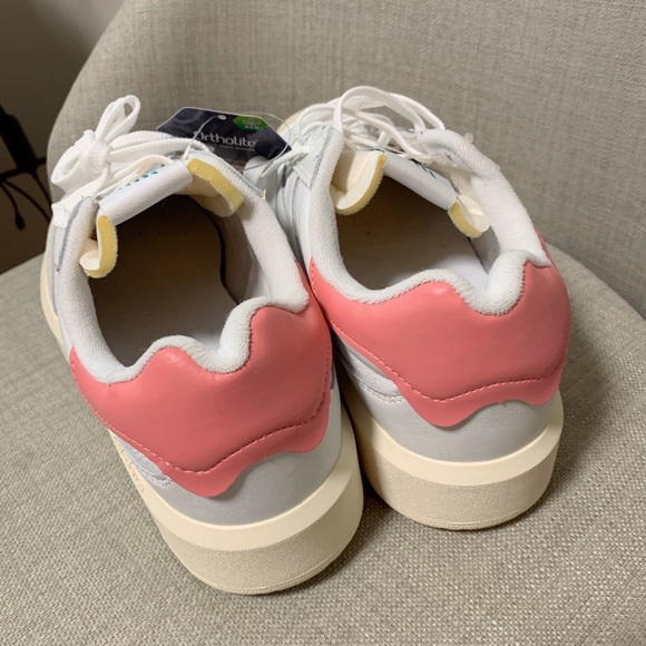 New IN BOX! New Balance CT302 in white/natural/baby pink - Picture 10 of 10